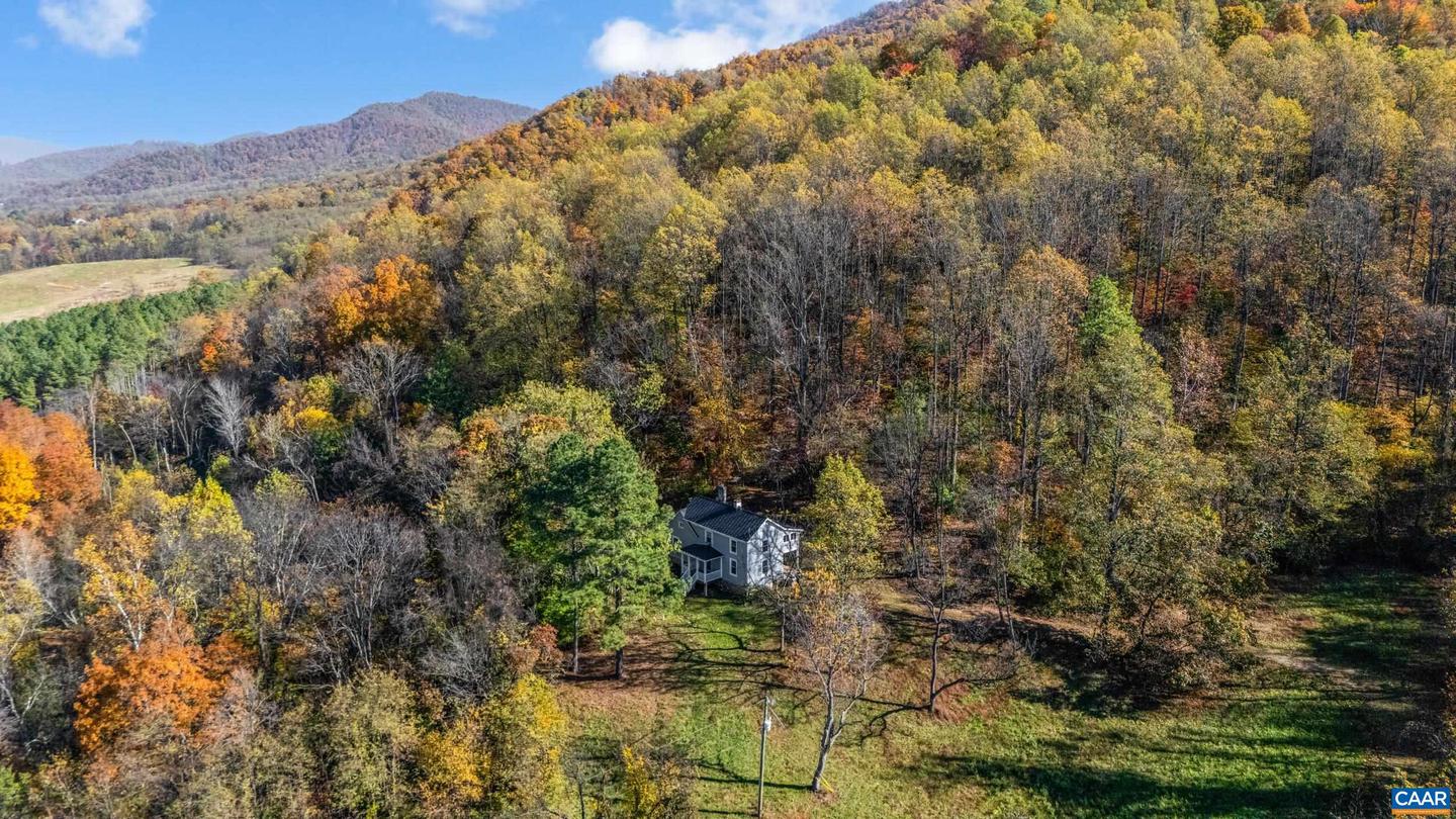 2728 EAST BRANCH LOOP, ROSELAND, Virginia 22967, 2 Bedrooms Bedrooms, ,2 BathroomsBathrooms,Residential,For sale,2728 EAST BRANCH LOOP,670774 MLS # 670774 2728 EAST BRANCH LOOP, ROSELAND, Virginia 22967, 2 Bedrooms Bedrooms, ,2 BathroomsBathrooms,Residential,For sale,2728 EAST BRANCH LOOP,670774 MLS # 670774