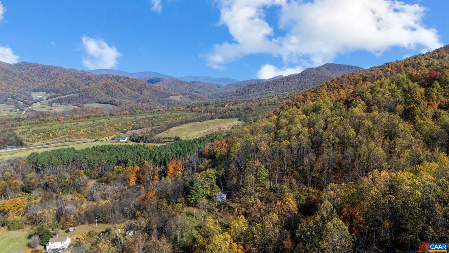 2728 EAST BRANCH LOOP, ROSELAND, Virginia 22967, 2 Bedrooms Bedrooms, ,2 BathroomsBathrooms,Residential,For sale,2728 EAST BRANCH LOOP,670774 MLS # 670774 2728 EAST BRANCH LOOP, ROSELAND, Virginia 22967, 2 Bedrooms Bedrooms, ,2 BathroomsBathrooms,Residential,For sale,2728 EAST BRANCH LOOP,670774 MLS # 670774