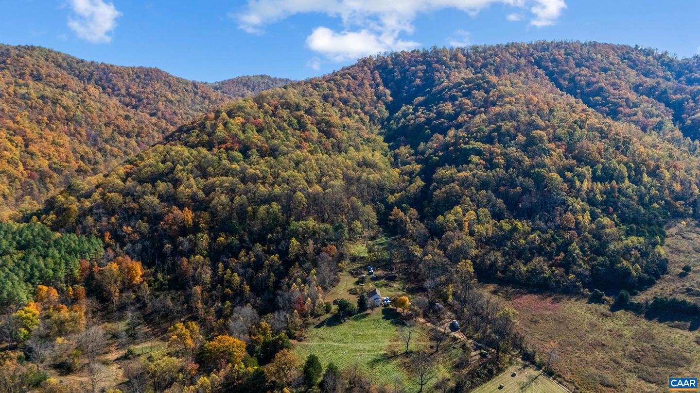 2728 EAST BRANCH LOOP, ROSELAND, Virginia 22967, 2 Bedrooms Bedrooms, ,2 BathroomsBathrooms,Residential,For sale,2728 EAST BRANCH LOOP,670774 MLS # 670774 2728 EAST BRANCH LOOP, ROSELAND, Virginia 22967, 2 Bedrooms Bedrooms, ,2 BathroomsBathrooms,Residential,For sale,2728 EAST BRANCH LOOP,670774 MLS # 670774