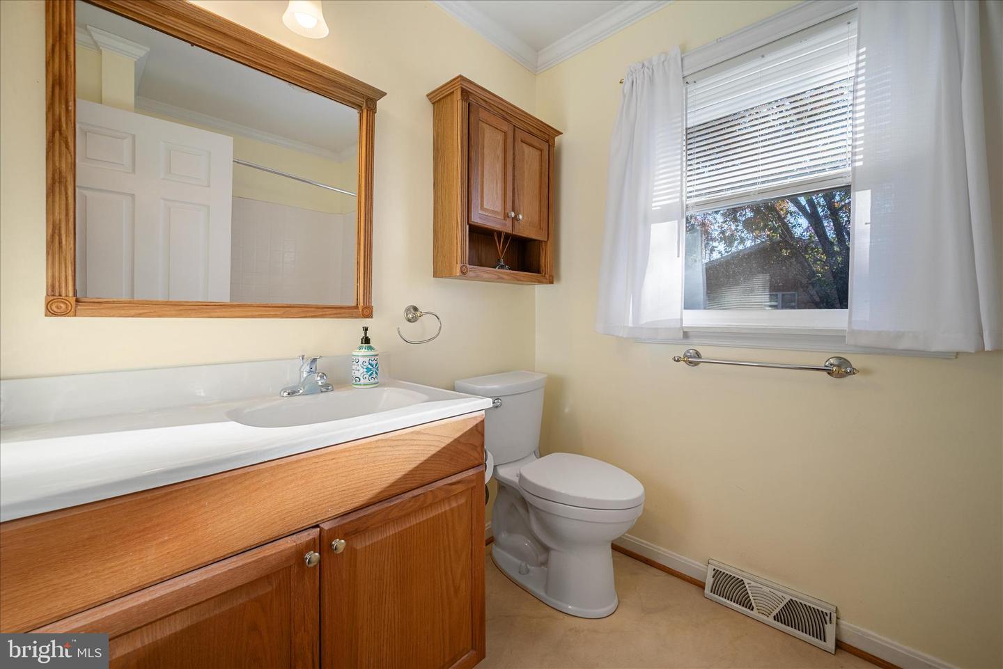 115 GREENWOOD CT, CROSS JUNCTION, Virginia 22625, 4 Bedrooms Bedrooms, ,2 BathroomsBathrooms,Residential,For sale,115 GREENWOOD CT,VAFV2037884 MLS # VAFV2037884 115 GREENWOOD CT, CROSS JUNCTION, Virginia 22625, 4 Bedrooms Bedrooms, ,2 BathroomsBathrooms,Residential,For sale,115 GREENWOOD CT,VAFV2037884 MLS # VAFV2037884