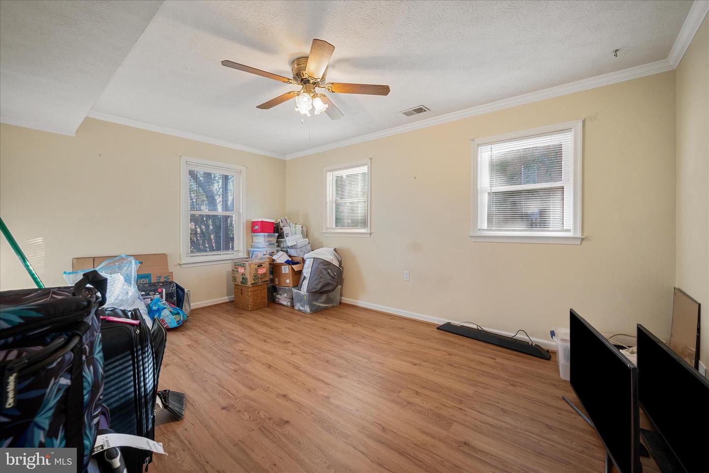 115 GREENWOOD CT, CROSS JUNCTION, Virginia 22625, 4 Bedrooms Bedrooms, ,2 BathroomsBathrooms,Residential,For sale,115 GREENWOOD CT,VAFV2037884 MLS # VAFV2037884 115 GREENWOOD CT, CROSS JUNCTION, Virginia 22625, 4 Bedrooms Bedrooms, ,2 BathroomsBathrooms,Residential,For sale,115 GREENWOOD CT,VAFV2037884 MLS # VAFV2037884