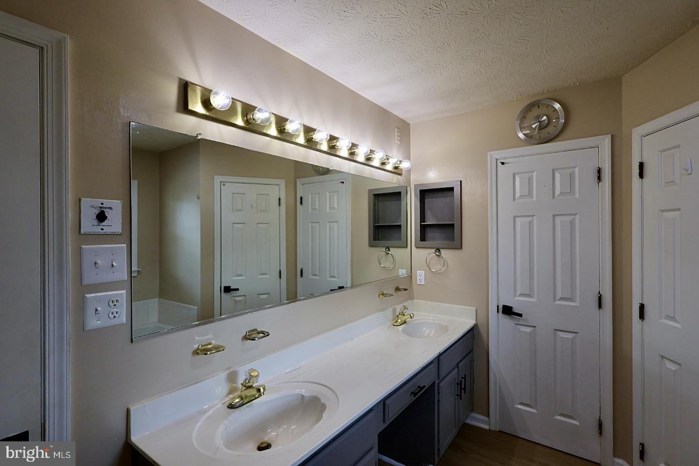 733 CASEY, NEWPORT NEWS, Virginia 23601, 3 Bedrooms Bedrooms, ,2 BathroomsBathrooms,Residential,For sale,733 CASEY,VANN2000114 MLS # VANN2000114