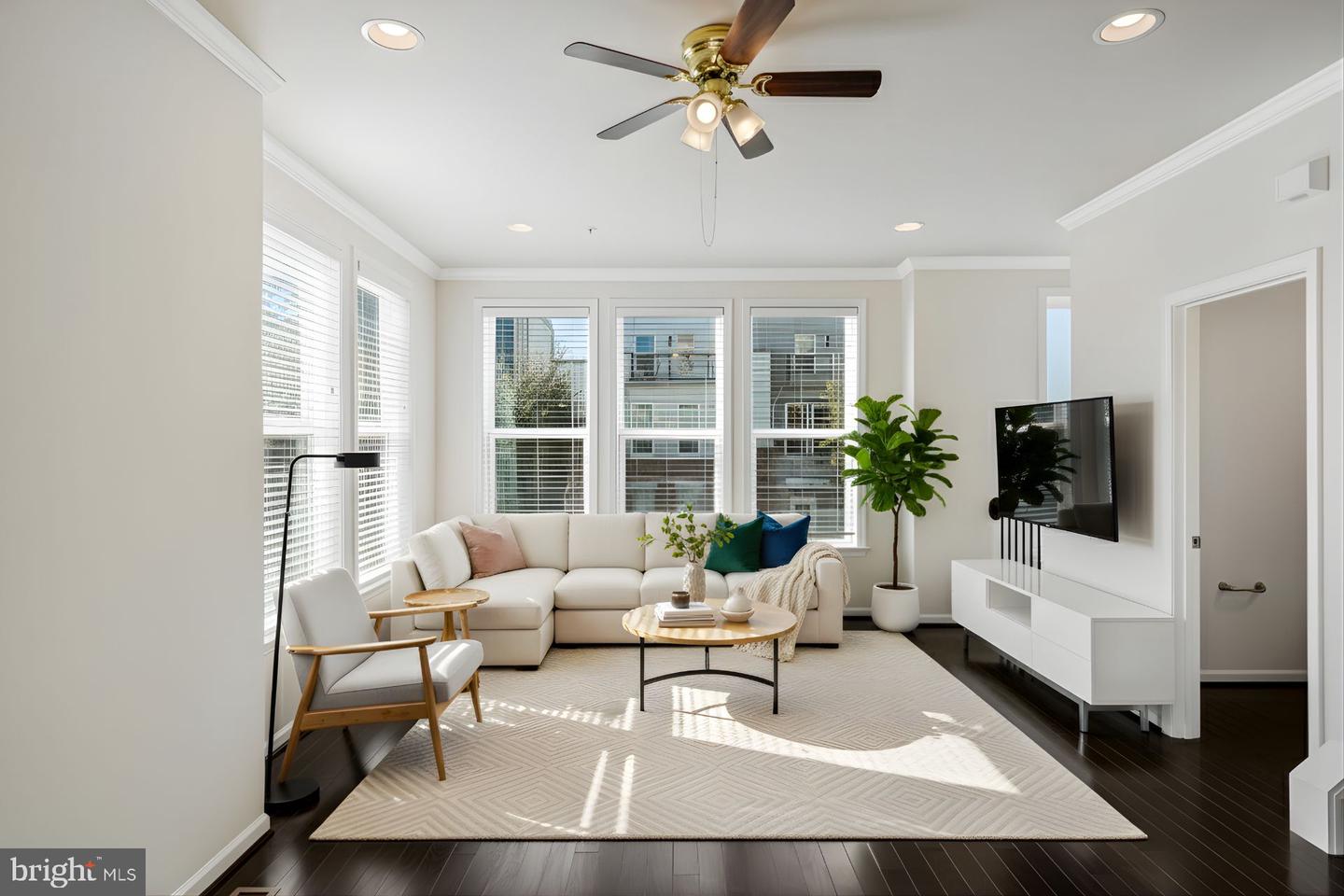 14580 LAKESTONE DR, CHANTILLY, Virginia 20151, 4 Bedrooms Bedrooms, ,4 BathroomsBathrooms,Residential,For sale,14580 LAKESTONE DR,VAFX2278004 MLS # VAFX2278004 14580 LAKESTONE DR, CHANTILLY, Virginia 20151, 4 Bedrooms Bedrooms, ,4 BathroomsBathrooms,Residential,For sale,14580 LAKESTONE DR,VAFX2278004 MLS # VAFX2278004