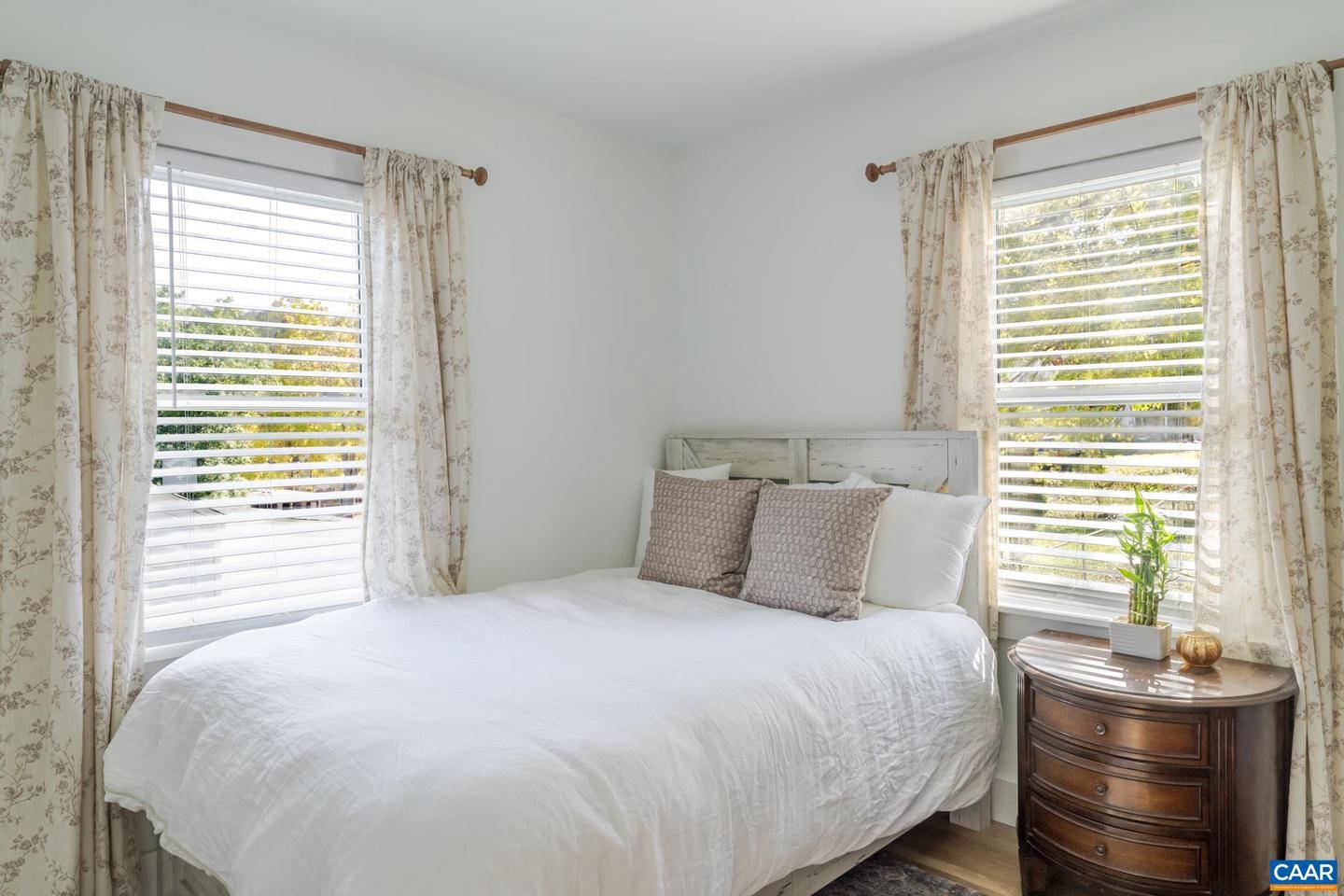 216 PALATINE AVE, CHARLOTTESVILLE, Virginia 22902, 2 Bedrooms Bedrooms, ,1 BathroomBathrooms,Residential,For sale,216 PALATINE AVE,670749 MLS # 670749 216 PALATINE AVE, CHARLOTTESVILLE, Virginia 22902, 2 Bedrooms Bedrooms, ,1 BathroomBathrooms,Residential,For sale,216 PALATINE AVE,670749 MLS # 670749