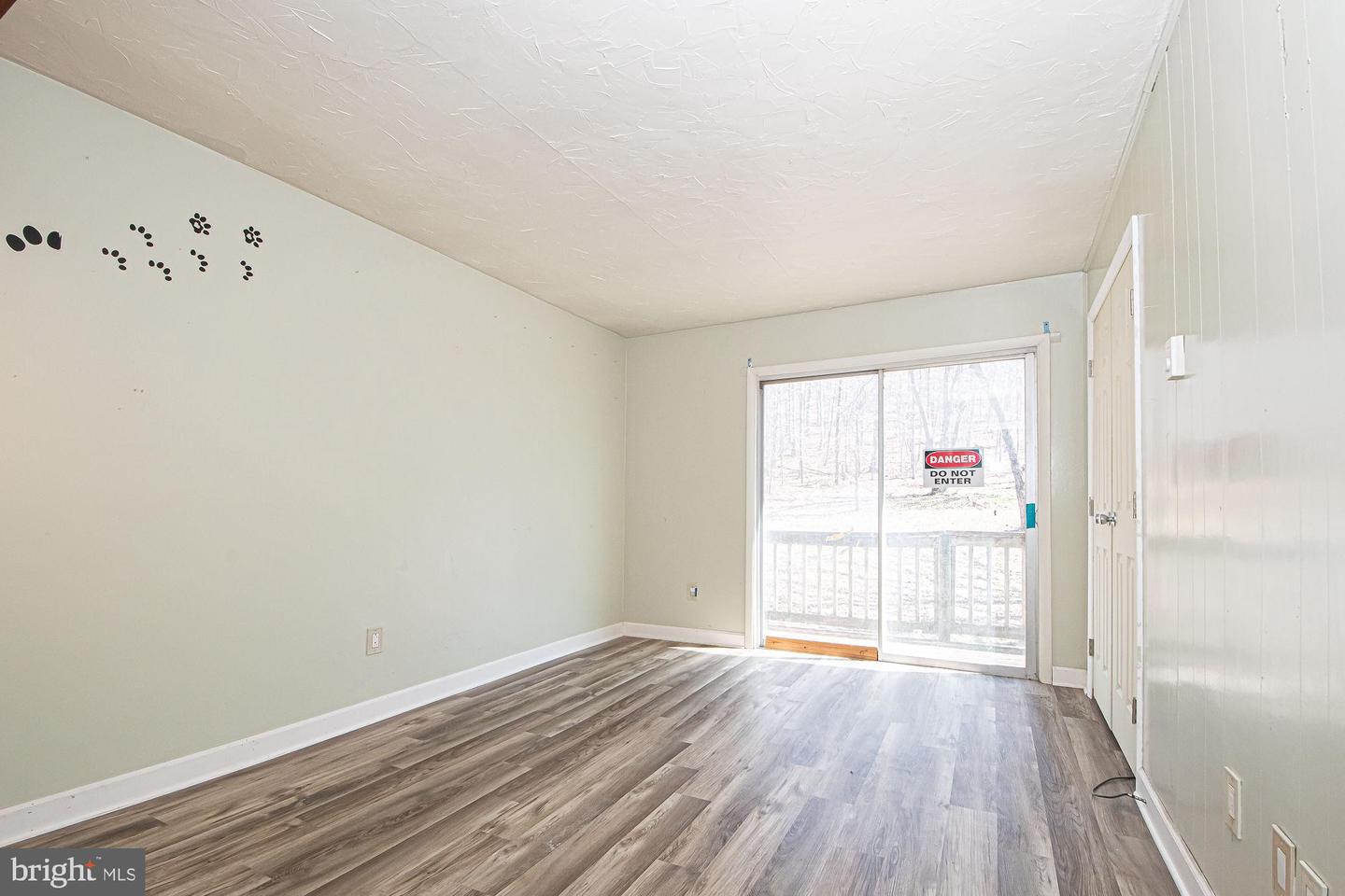 4792 HOWELLSVILLE RD, FRONT ROYAL, Virginia 22630, 2 Bedrooms Bedrooms, ,2 BathroomsBathrooms,Residential,For sale,4792 HOWELLSVILLE RD,VAWR2010820 MLS # VAWR2010820 4792 HOWELLSVILLE RD, FRONT ROYAL, Virginia 22630, 2 Bedrooms Bedrooms, ,2 BathroomsBathrooms,Residential,For sale,4792 HOWELLSVILLE RD,VAWR2010820 MLS # VAWR2010820