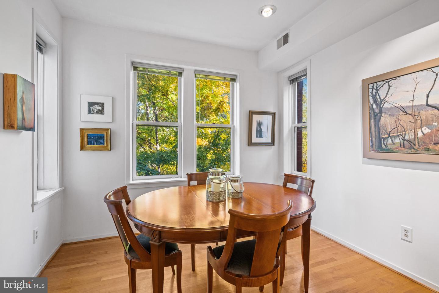 1341 EAST CAPITOL ST SE #302, WASHINGTON, District Of Columbia 20003, 2 Bedrooms Bedrooms, ,1 BathroomBathrooms,Residential,For sale,1341 EAST CAPITOL ST SE #302,DCDC2225476 MLS # DCDC2225476 1341 EAST CAPITOL ST SE #302, WASHINGTON, District Of Columbia 20003, 2 Bedrooms Bedrooms, ,1 BathroomBathrooms,Residential,For sale,1341 EAST CAPITOL ST SE #302,DCDC2225476 MLS # DCDC2225476