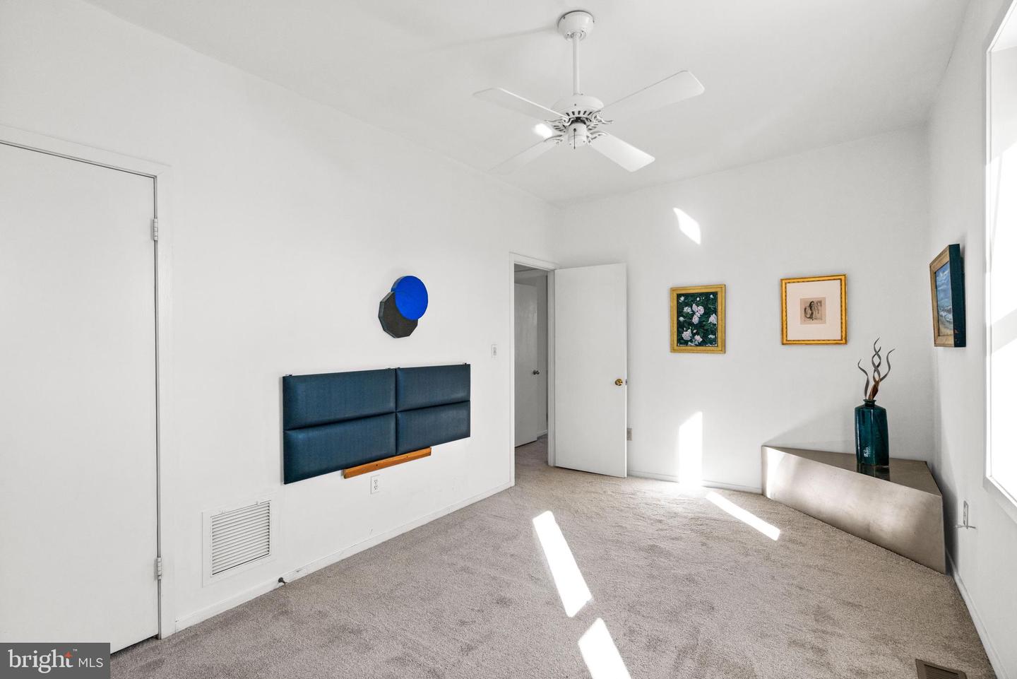 1341 EAST CAPITOL ST SE #302, WASHINGTON, District Of Columbia 20003, 2 Bedrooms Bedrooms, ,1 BathroomBathrooms,Residential,For sale,1341 EAST CAPITOL ST SE #302,DCDC2225476 MLS # DCDC2225476 1341 EAST CAPITOL ST SE #302, WASHINGTON, District Of Columbia 20003, 2 Bedrooms Bedrooms, ,1 BathroomBathrooms,Residential,For sale,1341 EAST CAPITOL ST SE #302,DCDC2225476 MLS # DCDC2225476