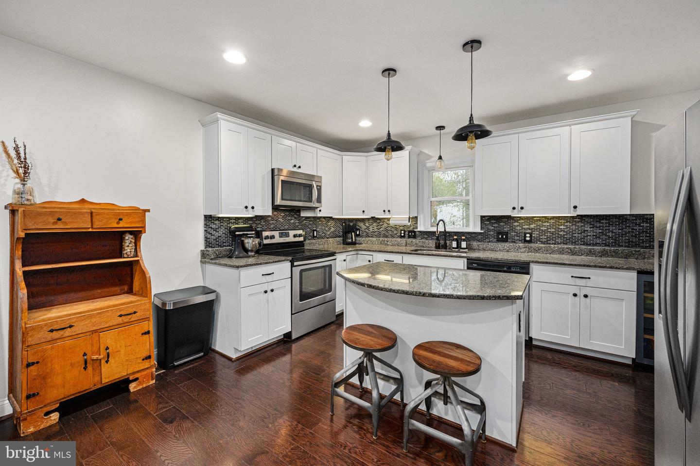 2915-1/2 GARLAND AVE, RICHMOND, Virginia 23222, 3 Bedrooms Bedrooms, ,2 BathroomsBathrooms,Residential,For sale,2915-1/2 GARLAND AVE,VARC2000778 MLS # VARC2000778 2915-1/2 GARLAND AVE, RICHMOND, Virginia 23222, 3 Bedrooms Bedrooms, ,2 BathroomsBathrooms,Residential,For sale,2915-1/2 GARLAND AVE,VARC2000778 MLS # VARC2000778