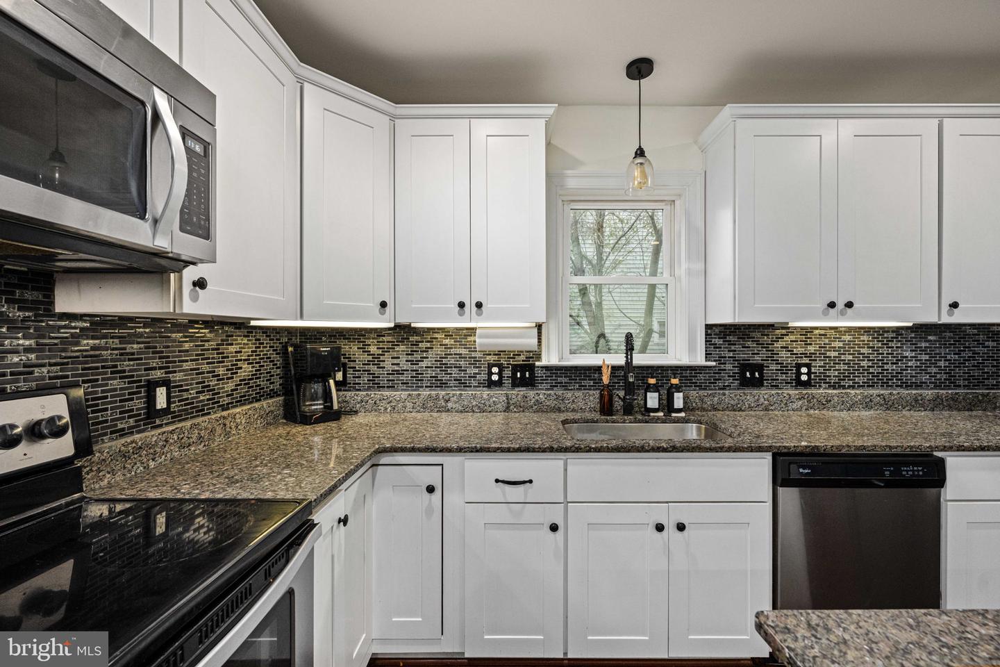 2915-1/2 GARLAND AVE, RICHMOND, Virginia 23222, 3 Bedrooms Bedrooms, ,2 BathroomsBathrooms,Residential,For sale,2915-1/2 GARLAND AVE,VARC2000778 MLS # VARC2000778 2915-1/2 GARLAND AVE, RICHMOND, Virginia 23222, 3 Bedrooms Bedrooms, ,2 BathroomsBathrooms,Residential,For sale,2915-1/2 GARLAND AVE,VARC2000778 MLS # VARC2000778