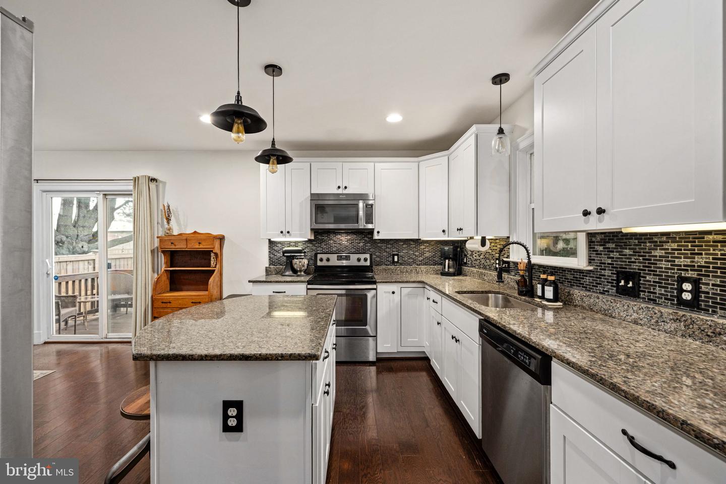 2915-1/2 GARLAND AVE, RICHMOND, Virginia 23222, 3 Bedrooms Bedrooms, ,2 BathroomsBathrooms,Residential,For sale,2915-1/2 GARLAND AVE,VARC2000778 MLS # VARC2000778 2915-1/2 GARLAND AVE, RICHMOND, Virginia 23222, 3 Bedrooms Bedrooms, ,2 BathroomsBathrooms,Residential,For sale,2915-1/2 GARLAND AVE,VARC2000778 MLS # VARC2000778