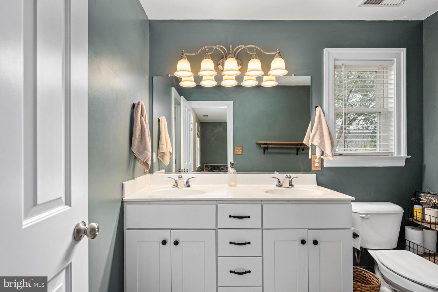 2915-1/2 GARLAND AVE, RICHMOND, Virginia 23222, 3 Bedrooms Bedrooms, ,2 BathroomsBathrooms,Residential,For sale,2915-1/2 GARLAND AVE,VARC2000778 MLS # VARC2000778 2915-1/2 GARLAND AVE, RICHMOND, Virginia 23222, 3 Bedrooms Bedrooms, ,2 BathroomsBathrooms,Residential,For sale,2915-1/2 GARLAND AVE,VARC2000778 MLS # VARC2000778