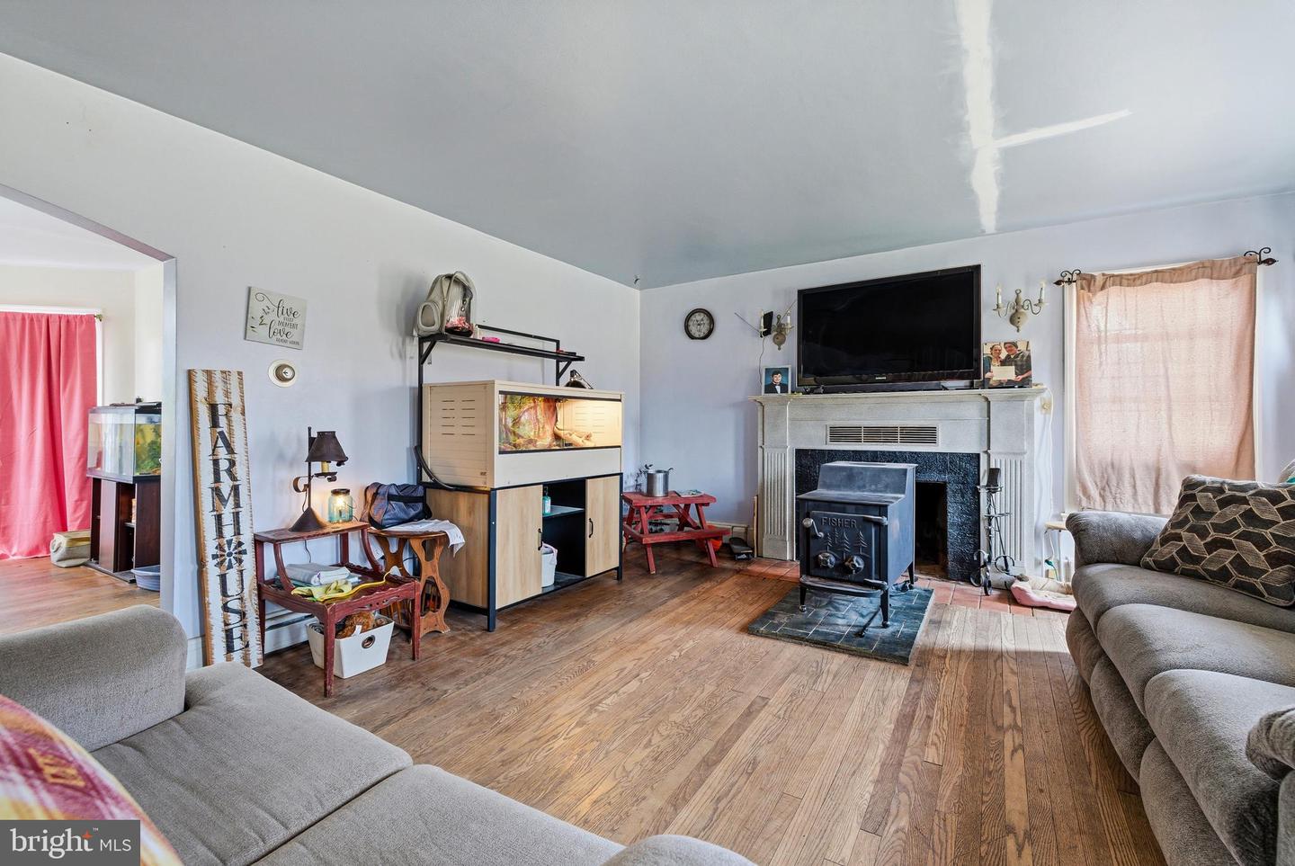 143 LAKEWOOD RD, LURAY, Virginia 22835, 4 Bedrooms Bedrooms, ,2 BathroomsBathrooms,Residential,For sale,143 LAKEWOOD RD,VAPA2005522 MLS # VAPA2005522 143 LAKEWOOD RD, LURAY, Virginia 22835, 4 Bedrooms Bedrooms, ,2 BathroomsBathrooms,Residential,For sale,143 LAKEWOOD RD,VAPA2005522 MLS # VAPA2005522