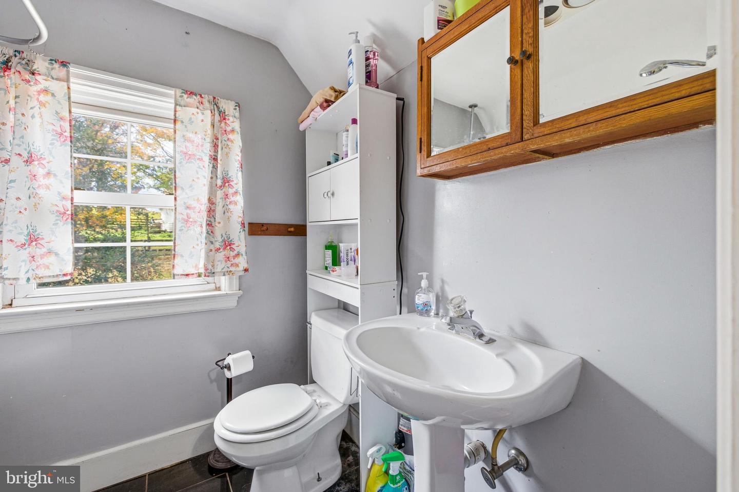 143 LAKEWOOD RD, LURAY, Virginia 22835, 4 Bedrooms Bedrooms, ,2 BathroomsBathrooms,Residential,For sale,143 LAKEWOOD RD,VAPA2005522 MLS # VAPA2005522 143 LAKEWOOD RD, LURAY, Virginia 22835, 4 Bedrooms Bedrooms, ,2 BathroomsBathrooms,Residential,For sale,143 LAKEWOOD RD,VAPA2005522 MLS # VAPA2005522