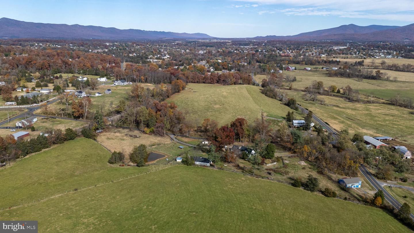 143 LAKEWOOD RD, LURAY, Virginia 22835, 4 Bedrooms Bedrooms, ,2 BathroomsBathrooms,Residential,For sale,143 LAKEWOOD RD,VAPA2005522 MLS # VAPA2005522 143 LAKEWOOD RD, LURAY, Virginia 22835, 4 Bedrooms Bedrooms, ,2 BathroomsBathrooms,Residential,For sale,143 LAKEWOOD RD,VAPA2005522 MLS # VAPA2005522