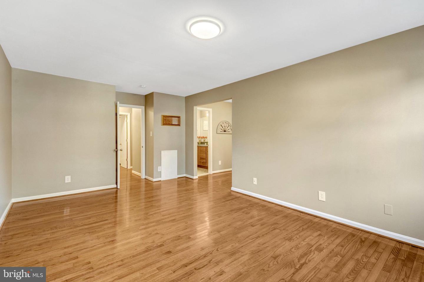 5515 CHESHIRE MEADOWS WAY, FAIRFAX, Virginia 22032, 3 Bedrooms Bedrooms, ,3 BathroomsBathrooms,Residential,For sale,5515 CHESHIRE MEADOWS WAY,VAFX2275846 MLS # VAFX2275846 5515 CHESHIRE MEADOWS WAY, FAIRFAX, Virginia 22032, 3 Bedrooms Bedrooms, ,3 BathroomsBathrooms,Residential,For sale,5515 CHESHIRE MEADOWS WAY,VAFX2275846 MLS # VAFX2275846