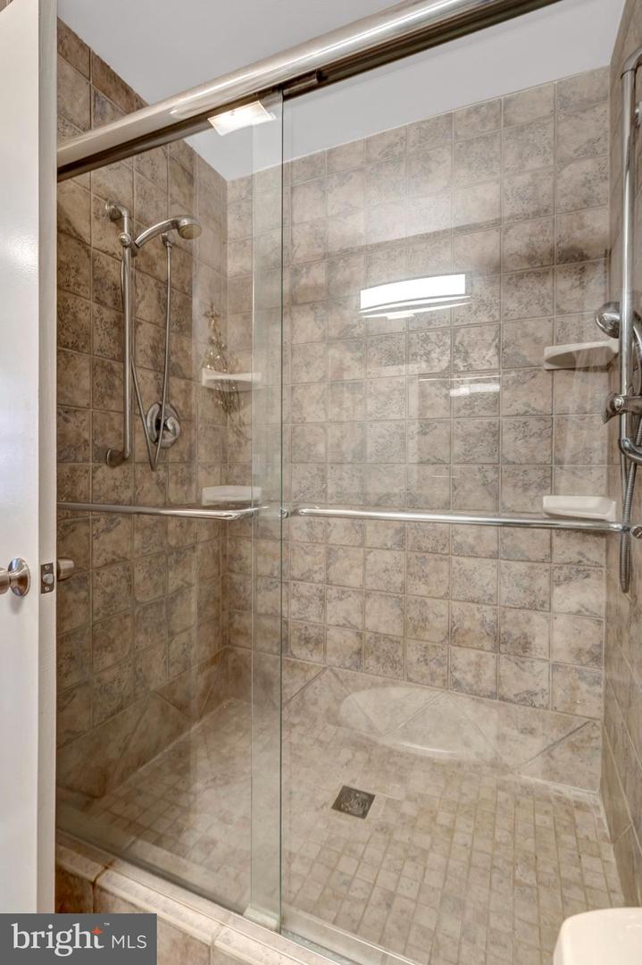 5515 CHESHIRE MEADOWS WAY, FAIRFAX, Virginia 22032, 3 Bedrooms Bedrooms, ,3 BathroomsBathrooms,Residential,For sale,5515 CHESHIRE MEADOWS WAY,VAFX2275846 MLS # VAFX2275846 5515 CHESHIRE MEADOWS WAY, FAIRFAX, Virginia 22032, 3 Bedrooms Bedrooms, ,3 BathroomsBathrooms,Residential,For sale,5515 CHESHIRE MEADOWS WAY,VAFX2275846 MLS # VAFX2275846