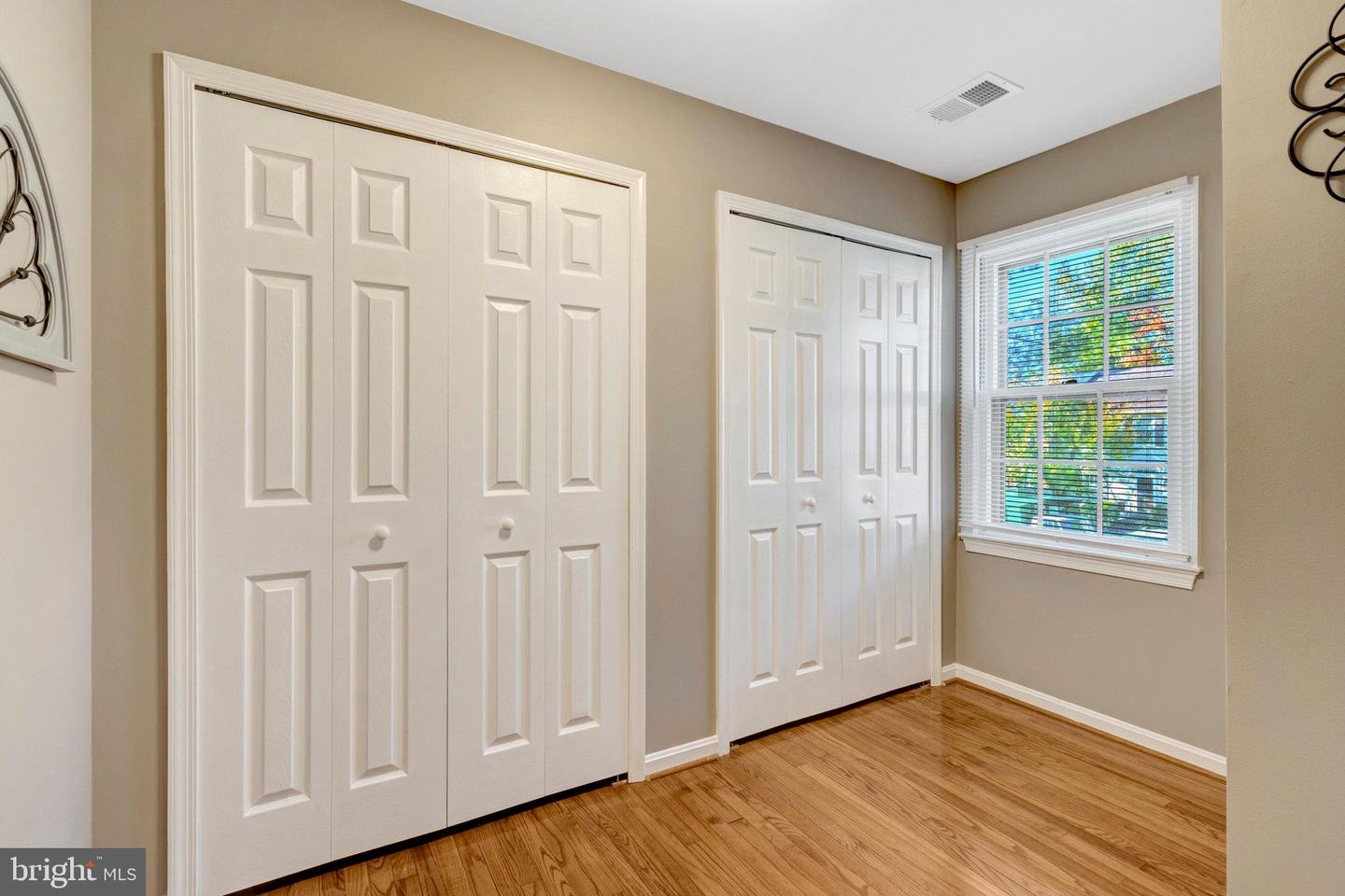 5515 CHESHIRE MEADOWS WAY, FAIRFAX, Virginia 22032, 3 Bedrooms Bedrooms, ,3 BathroomsBathrooms,Residential,For sale,5515 CHESHIRE MEADOWS WAY,VAFX2275846 MLS # VAFX2275846 5515 CHESHIRE MEADOWS WAY, FAIRFAX, Virginia 22032, 3 Bedrooms Bedrooms, ,3 BathroomsBathrooms,Residential,For sale,5515 CHESHIRE MEADOWS WAY,VAFX2275846 MLS # VAFX2275846