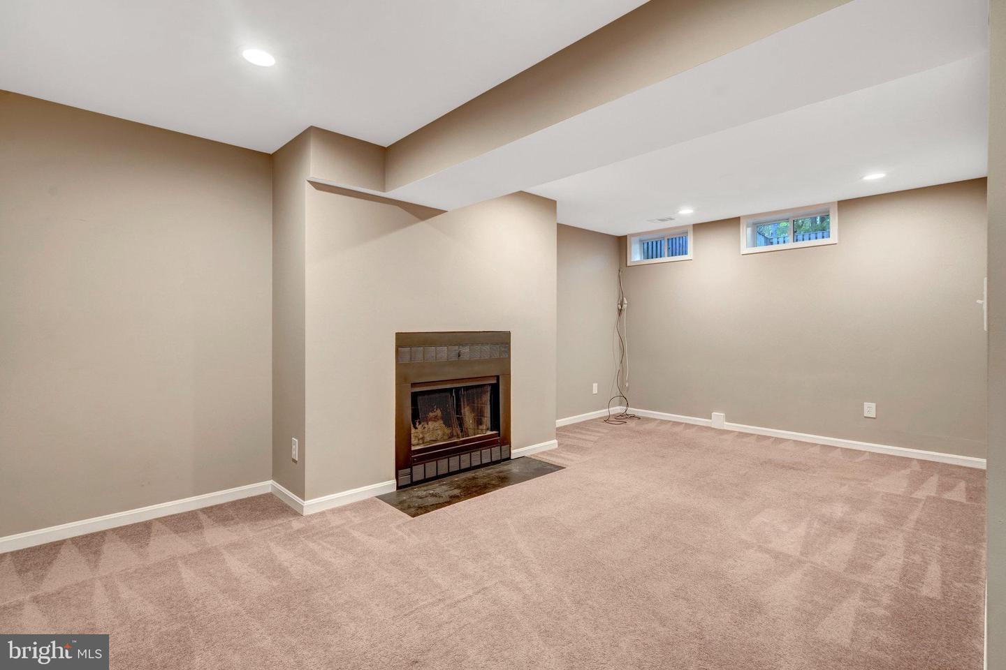 5515 CHESHIRE MEADOWS WAY, FAIRFAX, Virginia 22032, 3 Bedrooms Bedrooms, ,3 BathroomsBathrooms,Residential,For sale,5515 CHESHIRE MEADOWS WAY,VAFX2275846 MLS # VAFX2275846 5515 CHESHIRE MEADOWS WAY, FAIRFAX, Virginia 22032, 3 Bedrooms Bedrooms, ,3 BathroomsBathrooms,Residential,For sale,5515 CHESHIRE MEADOWS WAY,VAFX2275846 MLS # VAFX2275846