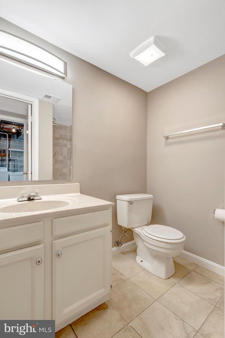 5515 CHESHIRE MEADOWS WAY, FAIRFAX, Virginia 22032, 3 Bedrooms Bedrooms, ,3 BathroomsBathrooms,Residential,For sale,5515 CHESHIRE MEADOWS WAY,VAFX2275846 MLS # VAFX2275846 5515 CHESHIRE MEADOWS WAY, FAIRFAX, Virginia 22032, 3 Bedrooms Bedrooms, ,3 BathroomsBathrooms,Residential,For sale,5515 CHESHIRE MEADOWS WAY,VAFX2275846 MLS # VAFX2275846