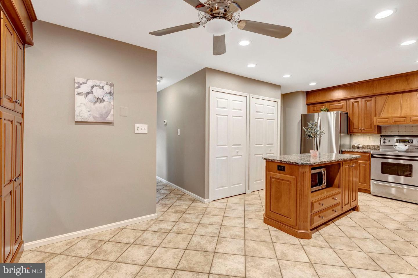 5515 CHESHIRE MEADOWS WAY, FAIRFAX, Virginia 22032, 3 Bedrooms Bedrooms, ,3 BathroomsBathrooms,Residential,For sale,5515 CHESHIRE MEADOWS WAY,VAFX2275846 MLS # VAFX2275846 5515 CHESHIRE MEADOWS WAY, FAIRFAX, Virginia 22032, 3 Bedrooms Bedrooms, ,3 BathroomsBathrooms,Residential,For sale,5515 CHESHIRE MEADOWS WAY,VAFX2275846 MLS # VAFX2275846