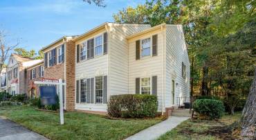 5515 CHESHIRE MEADOWS WAY, FAIRFAX, Virginia 22032, 3 Bedrooms Bedrooms, ,3 BathroomsBathrooms,Residential,For sale,5515 CHESHIRE MEADOWS WAY,VAFX2275846 MLS # VAFX2275846
