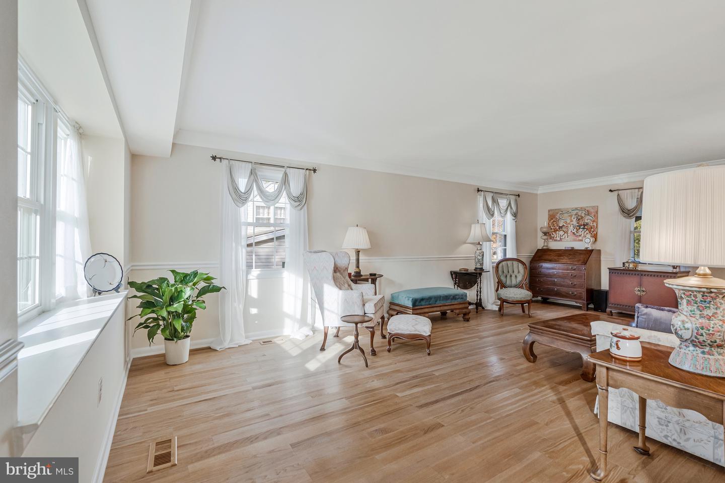 4319 MARKWOOD LN, FAIRFAX, Virginia 22033, 4 Bedrooms Bedrooms, ,2 BathroomsBathrooms,Residential,For sale,4319 MARKWOOD LN,VAFX2275900 MLS # VAFX2275900 4319 MARKWOOD LN, FAIRFAX, Virginia 22033, 4 Bedrooms Bedrooms, ,2 BathroomsBathrooms,Residential,For sale,4319 MARKWOOD LN,VAFX2275900 MLS # VAFX2275900