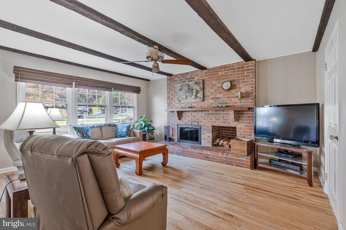 4319 MARKWOOD LN, FAIRFAX, Virginia 22033, 4 Bedrooms Bedrooms, ,2 BathroomsBathrooms,Residential,For sale,4319 MARKWOOD LN,VAFX2275900 MLS # VAFX2275900 4319 MARKWOOD LN, FAIRFAX, Virginia 22033, 4 Bedrooms Bedrooms, ,2 BathroomsBathrooms,Residential,For sale,4319 MARKWOOD LN,VAFX2275900 MLS # VAFX2275900