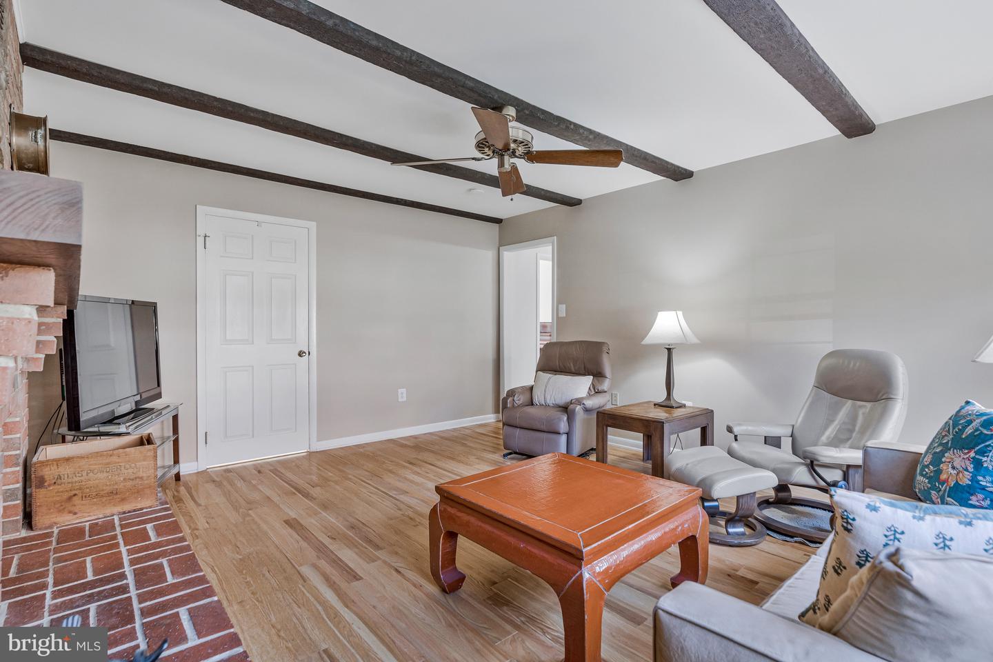 4319 MARKWOOD LN, FAIRFAX, Virginia 22033, 4 Bedrooms Bedrooms, ,2 BathroomsBathrooms,Residential,For sale,4319 MARKWOOD LN,VAFX2275900 MLS # VAFX2275900 4319 MARKWOOD LN, FAIRFAX, Virginia 22033, 4 Bedrooms Bedrooms, ,2 BathroomsBathrooms,Residential,For sale,4319 MARKWOOD LN,VAFX2275900 MLS # VAFX2275900