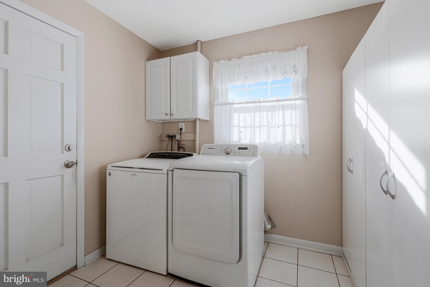 4319 MARKWOOD LN, FAIRFAX, Virginia 22033, 4 Bedrooms Bedrooms, ,2 BathroomsBathrooms,Residential,For sale,4319 MARKWOOD LN,VAFX2275900 MLS # VAFX2275900 4319 MARKWOOD LN, FAIRFAX, Virginia 22033, 4 Bedrooms Bedrooms, ,2 BathroomsBathrooms,Residential,For sale,4319 MARKWOOD LN,VAFX2275900 MLS # VAFX2275900