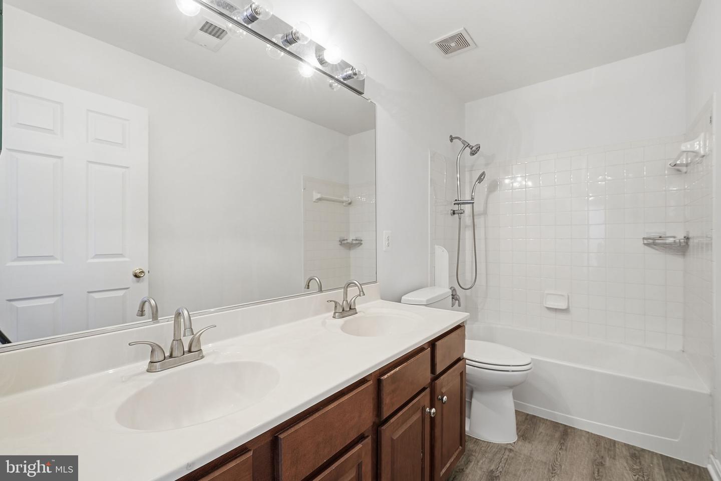 6215 HAW BRANCH CT, MANASSAS, Virginia 20112, 5 Bedrooms Bedrooms, ,3 BathroomsBathrooms,Residential,For sale,6215 HAW BRANCH CT,VAPW2106620 MLS # VAPW2106620 6215 HAW BRANCH CT, MANASSAS, Virginia 20112, 5 Bedrooms Bedrooms, ,3 BathroomsBathrooms,Residential,For sale,6215 HAW BRANCH CT,VAPW2106620 MLS # VAPW2106620