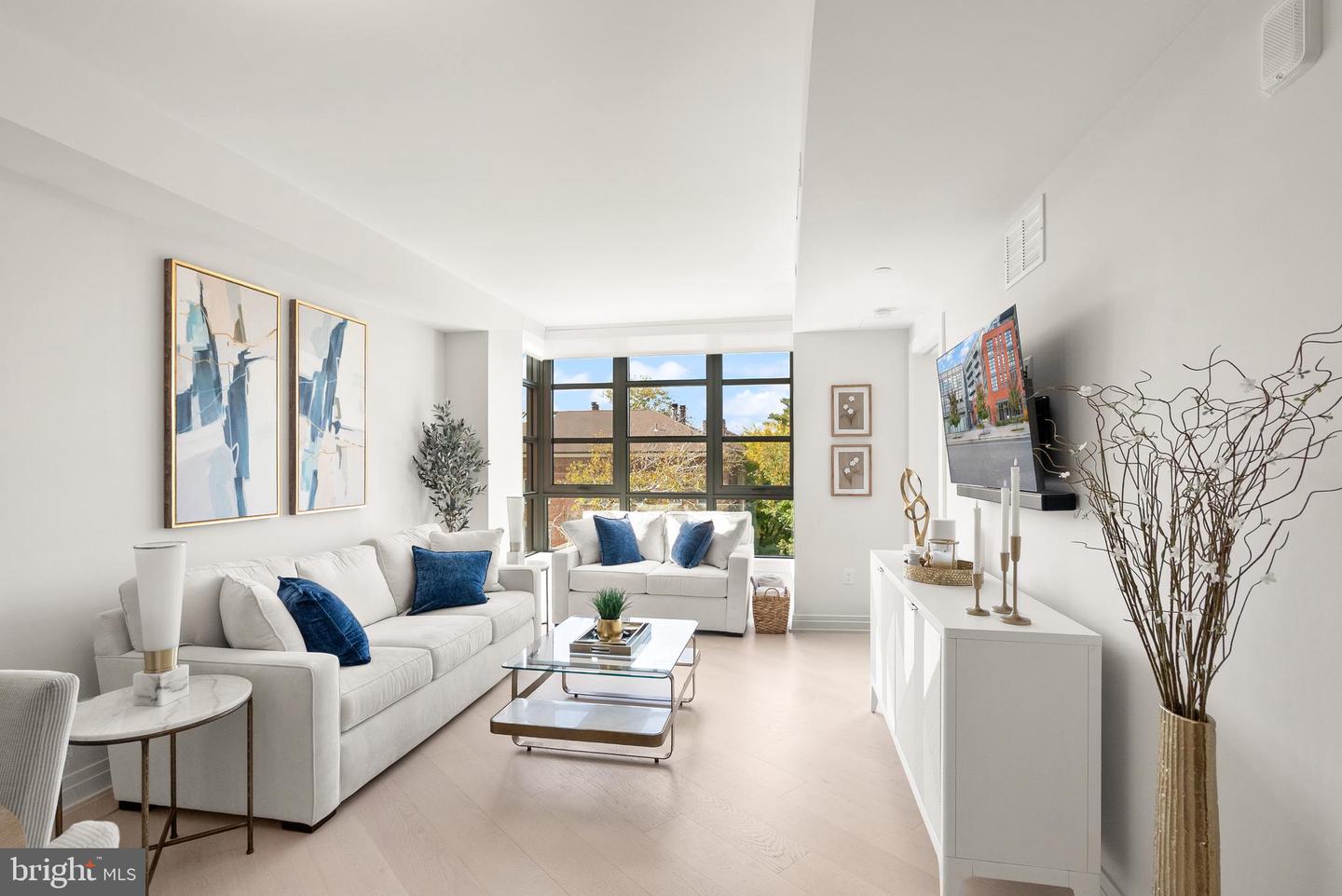 1201 N ROYAL ST #410, ALEXANDRIA, Virginia 22314, 2 Bedrooms Bedrooms, ,2 BathroomsBathrooms,Residential,For sale,1201 N ROYAL ST #410,VAAX2051158 MLS # VAAX2051158 1201 N ROYAL ST #410, ALEXANDRIA, Virginia 22314, 2 Bedrooms Bedrooms, ,2 BathroomsBathrooms,Residential,For sale,1201 N ROYAL ST #410,VAAX2051158 MLS # VAAX2051158