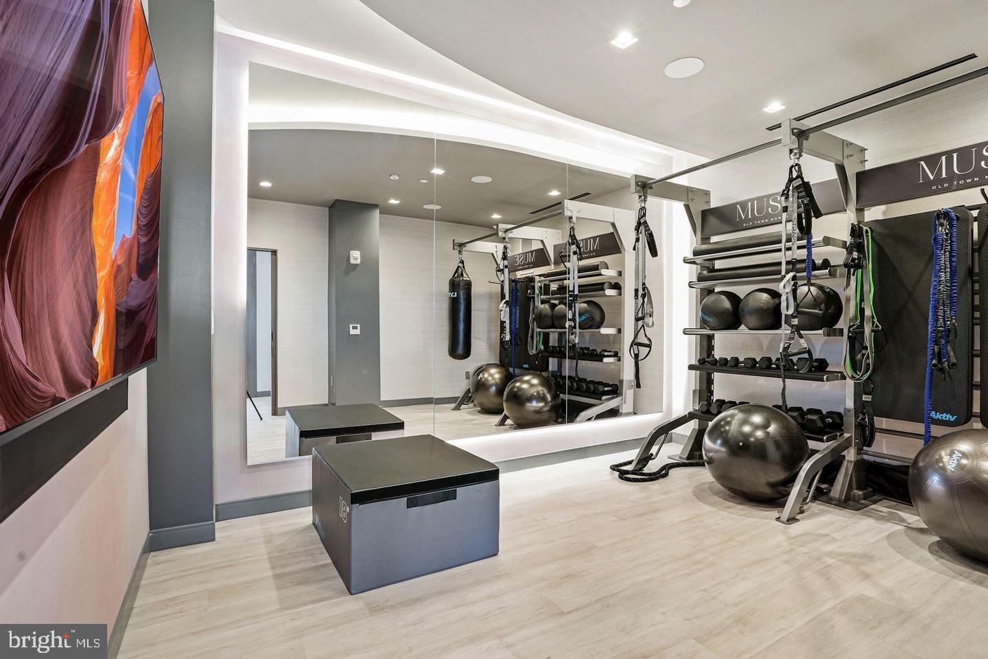 1201 N ROYAL ST #410, ALEXANDRIA, Virginia 22314, 2 Bedrooms Bedrooms, ,2 BathroomsBathrooms,Residential,For sale,1201 N ROYAL ST #410,VAAX2051158 MLS # VAAX2051158 1201 N ROYAL ST #410, ALEXANDRIA, Virginia 22314, 2 Bedrooms Bedrooms, ,2 BathroomsBathrooms,Residential,For sale,1201 N ROYAL ST #410,VAAX2051158 MLS # VAAX2051158