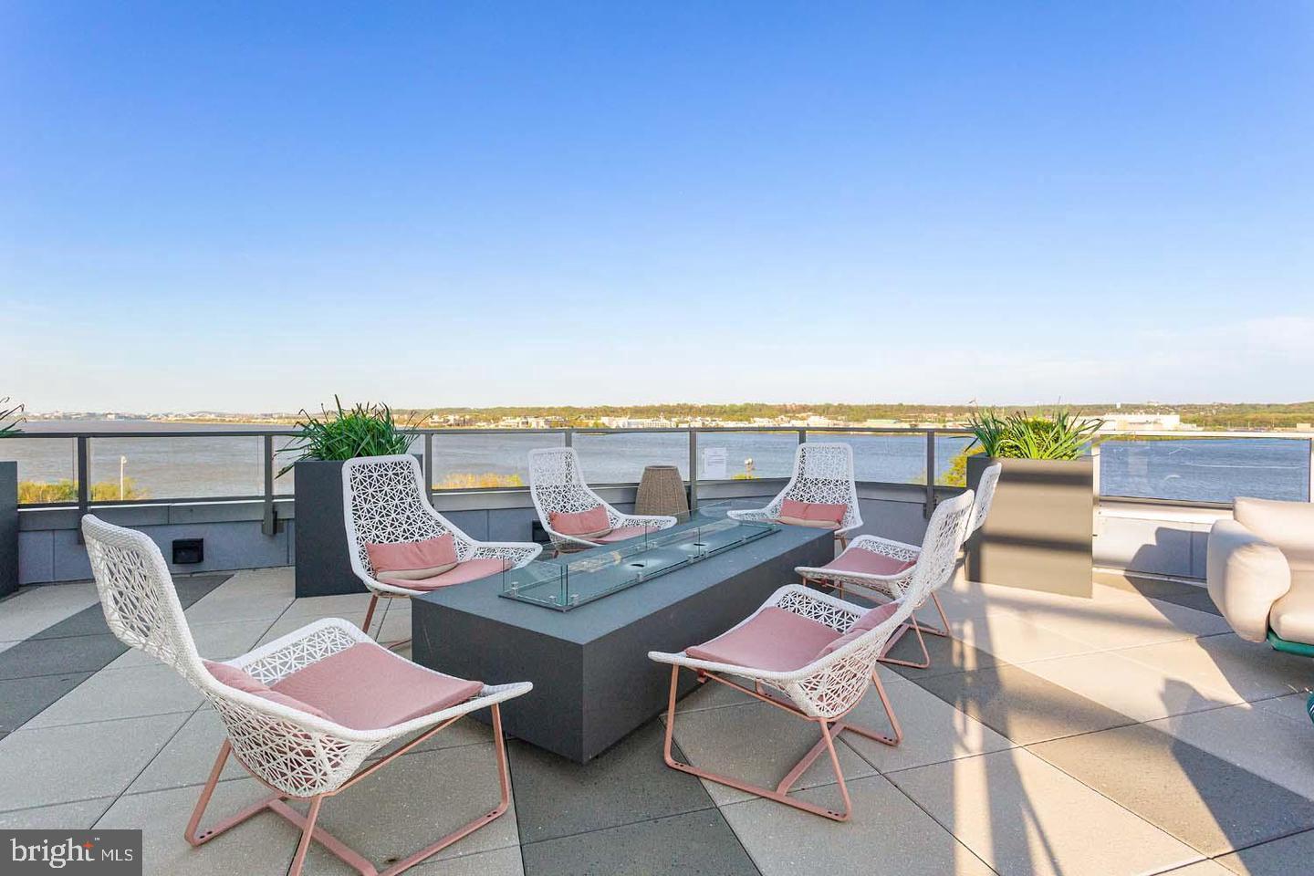 1201 N ROYAL ST #410, ALEXANDRIA, Virginia 22314, 2 Bedrooms Bedrooms, ,2 BathroomsBathrooms,Residential,For sale,1201 N ROYAL ST #410,VAAX2051158 MLS # VAAX2051158 1201 N ROYAL ST #410, ALEXANDRIA, Virginia 22314, 2 Bedrooms Bedrooms, ,2 BathroomsBathrooms,Residential,For sale,1201 N ROYAL ST #410,VAAX2051158 MLS # VAAX2051158