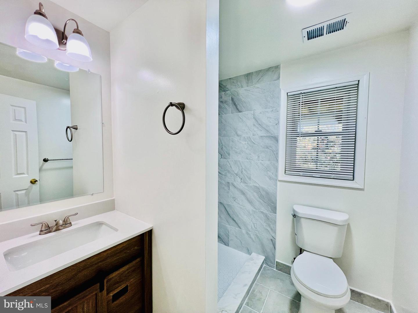 6129 FRANCONIA STATION LN, ALEXANDRIA, Virginia 22310, 5 Bedrooms Bedrooms, ,5 BathroomsBathrooms,Residential,For sale,6129 FRANCONIA STATION LN,VAFX2276270 MLS # VAFX2276270 6129 FRANCONIA STATION LN, ALEXANDRIA, Virginia 22310, 5 Bedrooms Bedrooms, ,5 BathroomsBathrooms,Residential,For sale,6129 FRANCONIA STATION LN,VAFX2276270 MLS # VAFX2276270