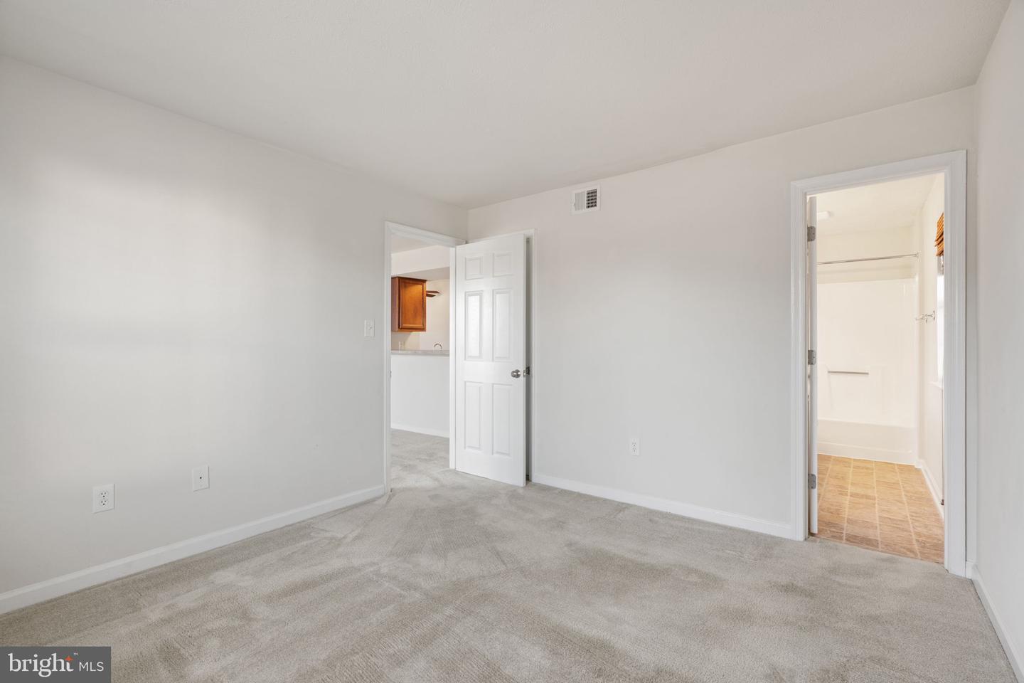 11238 TORRIE WAY #H, BEALETON, Virginia 22712, 2 Bedrooms Bedrooms, ,2 BathroomsBathrooms,Residential,For sale,11238 TORRIE WAY #H,VAFQ2019504 MLS # VAFQ2019504 11238 TORRIE WAY #H, BEALETON, Virginia 22712, 2 Bedrooms Bedrooms, ,2 BathroomsBathrooms,Residential,For sale,11238 TORRIE WAY #H,VAFQ2019504 MLS # VAFQ2019504