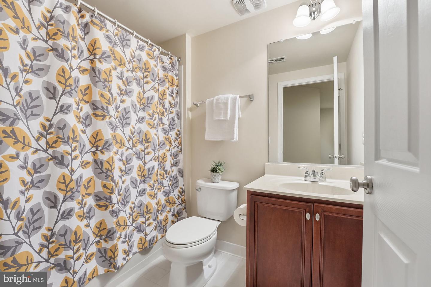 4605 BESSELINK WAY, HAYMARKET, Virginia 20169, 4 Bedrooms Bedrooms, ,3 BathroomsBathrooms,Residential,For sale,4605 BESSELINK WAY,VAPW2106802 MLS # VAPW2106802 4605 BESSELINK WAY, HAYMARKET, Virginia 20169, 4 Bedrooms Bedrooms, ,3 BathroomsBathrooms,Residential,For sale,4605 BESSELINK WAY,VAPW2106802 MLS # VAPW2106802