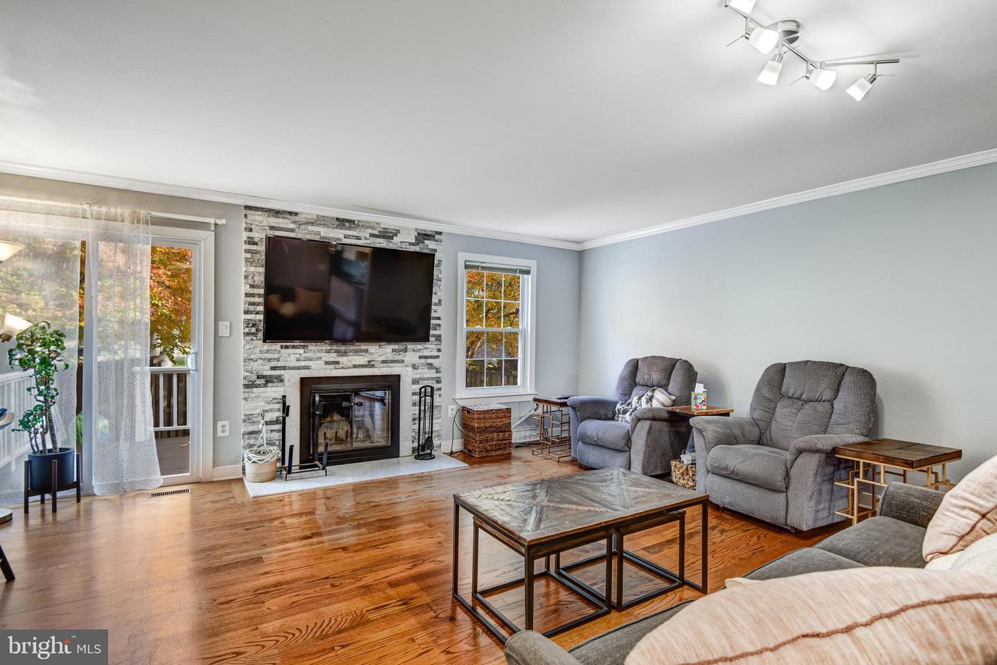 10344 GRANITE CREEK LN, OAKTON, Virginia 22124, 4 Bedrooms Bedrooms, ,3 BathroomsBathrooms,Residential,For sale,10344 GRANITE CREEK LN,VAFX2276468 MLS # VAFX2276468 10344 GRANITE CREEK LN, OAKTON, Virginia 22124, 4 Bedrooms Bedrooms, ,3 BathroomsBathrooms,Residential,For sale,10344 GRANITE CREEK LN,VAFX2276468 MLS # VAFX2276468