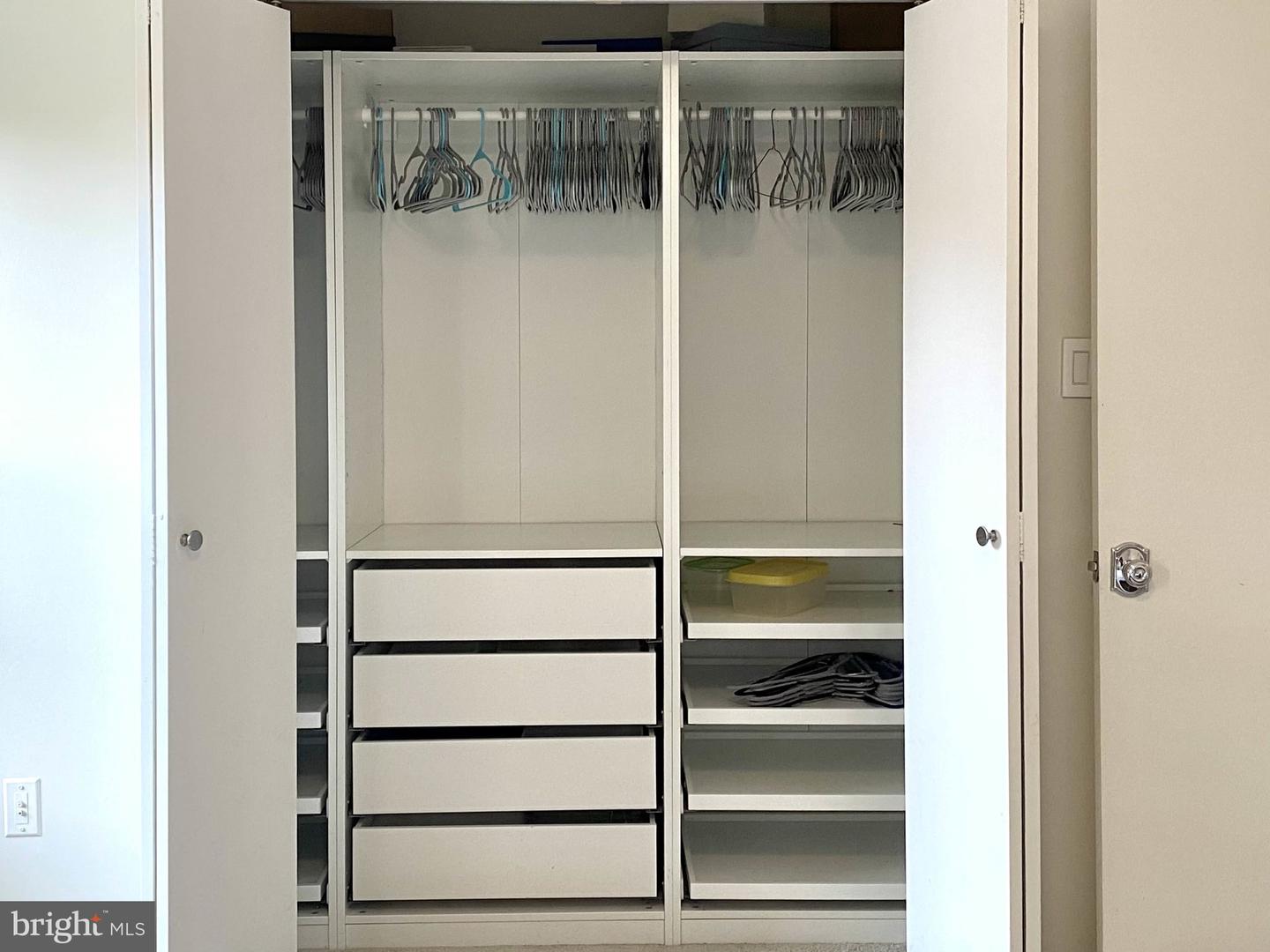 10344 GRANITE CREEK LN, OAKTON, Virginia 22124, 4 Bedrooms Bedrooms, ,3 BathroomsBathrooms,Residential,For sale,10344 GRANITE CREEK LN,VAFX2276468 MLS # VAFX2276468 10344 GRANITE CREEK LN, OAKTON, Virginia 22124, 4 Bedrooms Bedrooms, ,3 BathroomsBathrooms,Residential,For sale,10344 GRANITE CREEK LN,VAFX2276468 MLS # VAFX2276468