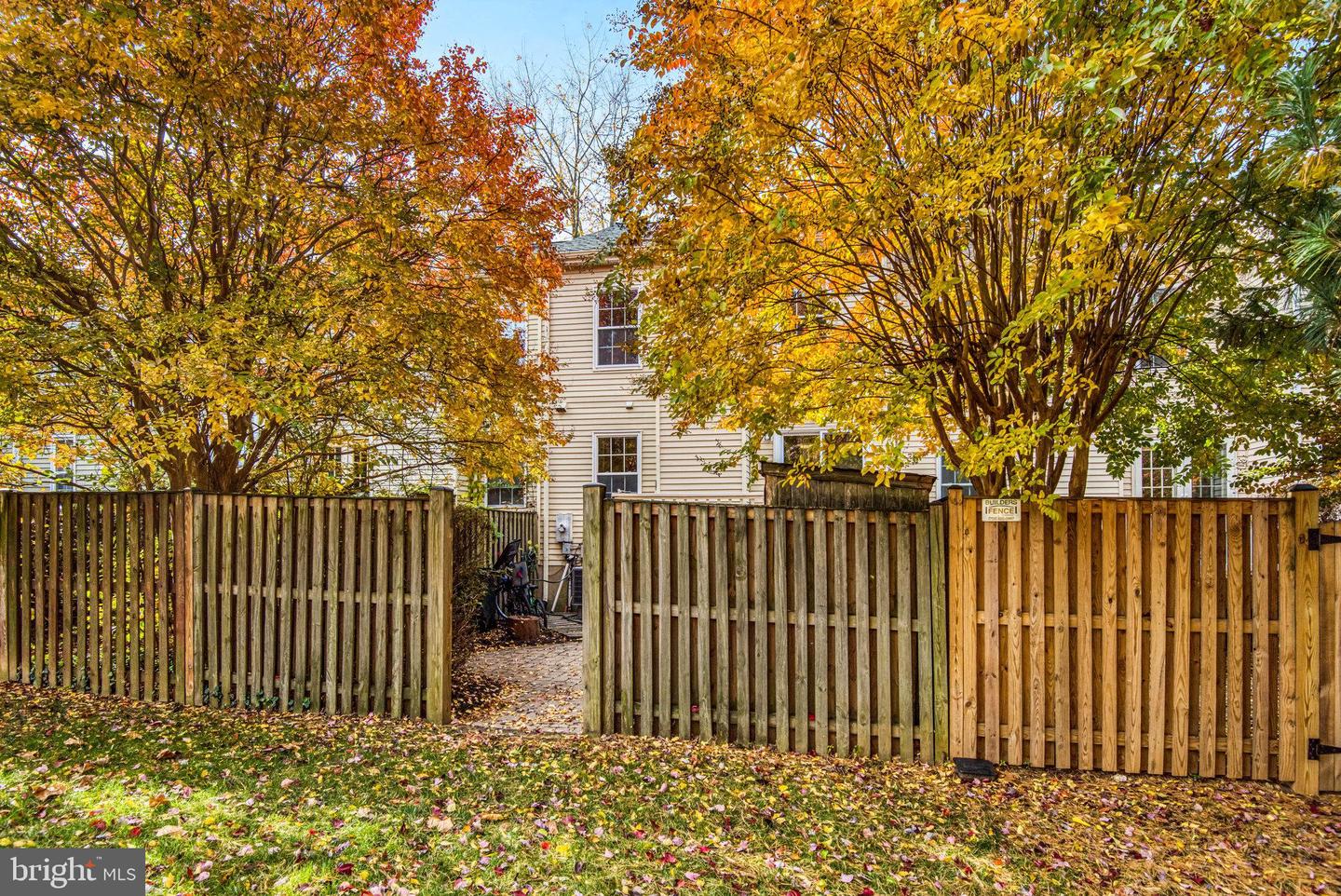 10344 GRANITE CREEK LN, OAKTON, Virginia 22124, 4 Bedrooms Bedrooms, ,3 BathroomsBathrooms,Residential,For sale,10344 GRANITE CREEK LN,VAFX2276468 MLS # VAFX2276468 10344 GRANITE CREEK LN, OAKTON, Virginia 22124, 4 Bedrooms Bedrooms, ,3 BathroomsBathrooms,Residential,For sale,10344 GRANITE CREEK LN,VAFX2276468 MLS # VAFX2276468