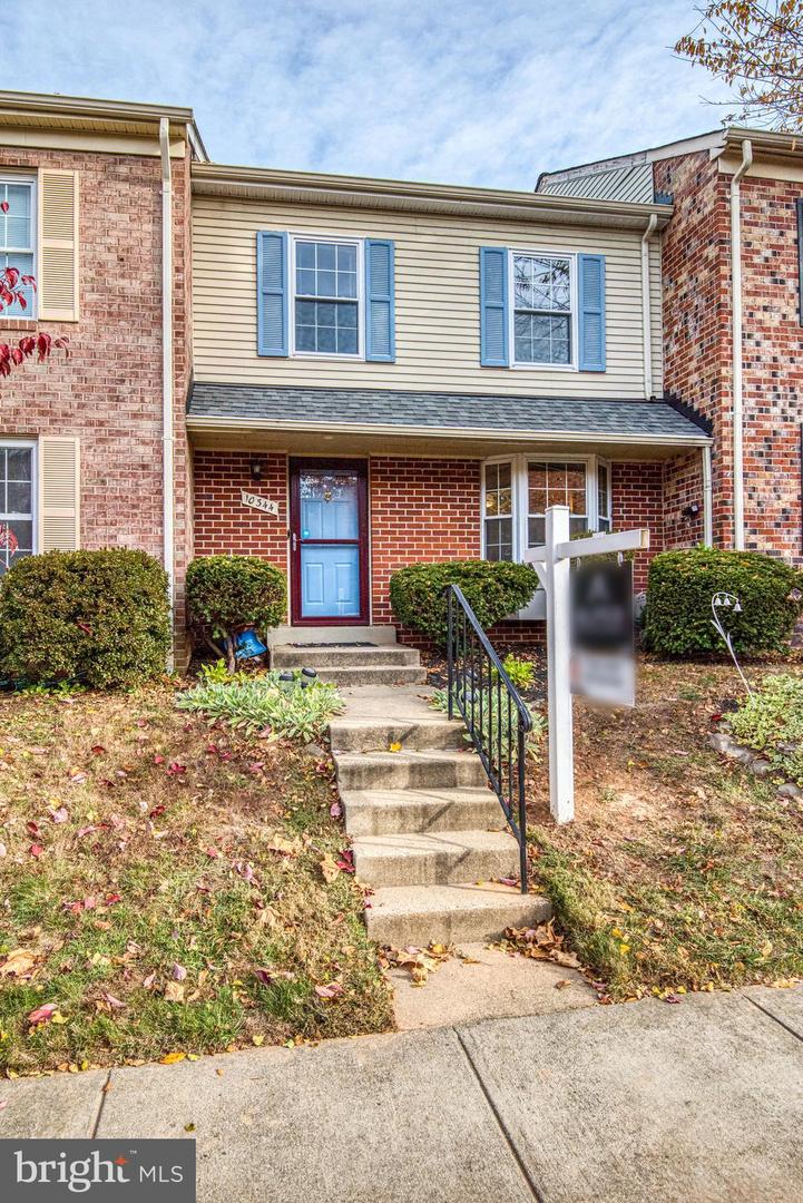 10344 GRANITE CREEK LN, OAKTON, Virginia 22124, 4 Bedrooms Bedrooms, ,3 BathroomsBathrooms,Residential,For sale,10344 GRANITE CREEK LN,VAFX2276468 MLS # VAFX2276468 10344 GRANITE CREEK LN, OAKTON, Virginia 22124, 4 Bedrooms Bedrooms, ,3 BathroomsBathrooms,Residential,For sale,10344 GRANITE CREEK LN,VAFX2276468 MLS # VAFX2276468