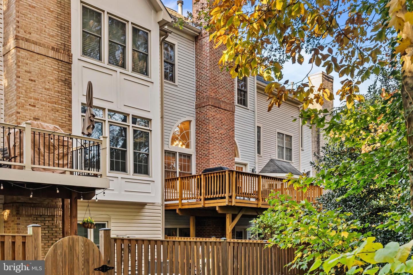 6631 DUNWICH WAY, ALEXANDRIA, Virginia 22315, 3 Bedrooms Bedrooms, ,3 BathroomsBathrooms,Residential,For sale,6631 DUNWICH WAY,VAFX2276546 MLS # VAFX2276546 6631 DUNWICH WAY, ALEXANDRIA, Virginia 22315, 3 Bedrooms Bedrooms, ,3 BathroomsBathrooms,Residential,For sale,6631 DUNWICH WAY,VAFX2276546 MLS # VAFX2276546