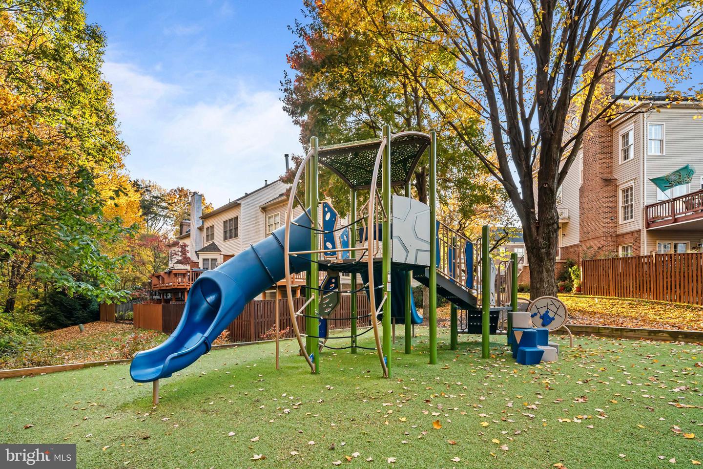 6631 DUNWICH WAY, ALEXANDRIA, Virginia 22315, 3 Bedrooms Bedrooms, ,3 BathroomsBathrooms,Residential,For sale,6631 DUNWICH WAY,VAFX2276546 MLS # VAFX2276546 6631 DUNWICH WAY, ALEXANDRIA, Virginia 22315, 3 Bedrooms Bedrooms, ,3 BathroomsBathrooms,Residential,For sale,6631 DUNWICH WAY,VAFX2276546 MLS # VAFX2276546