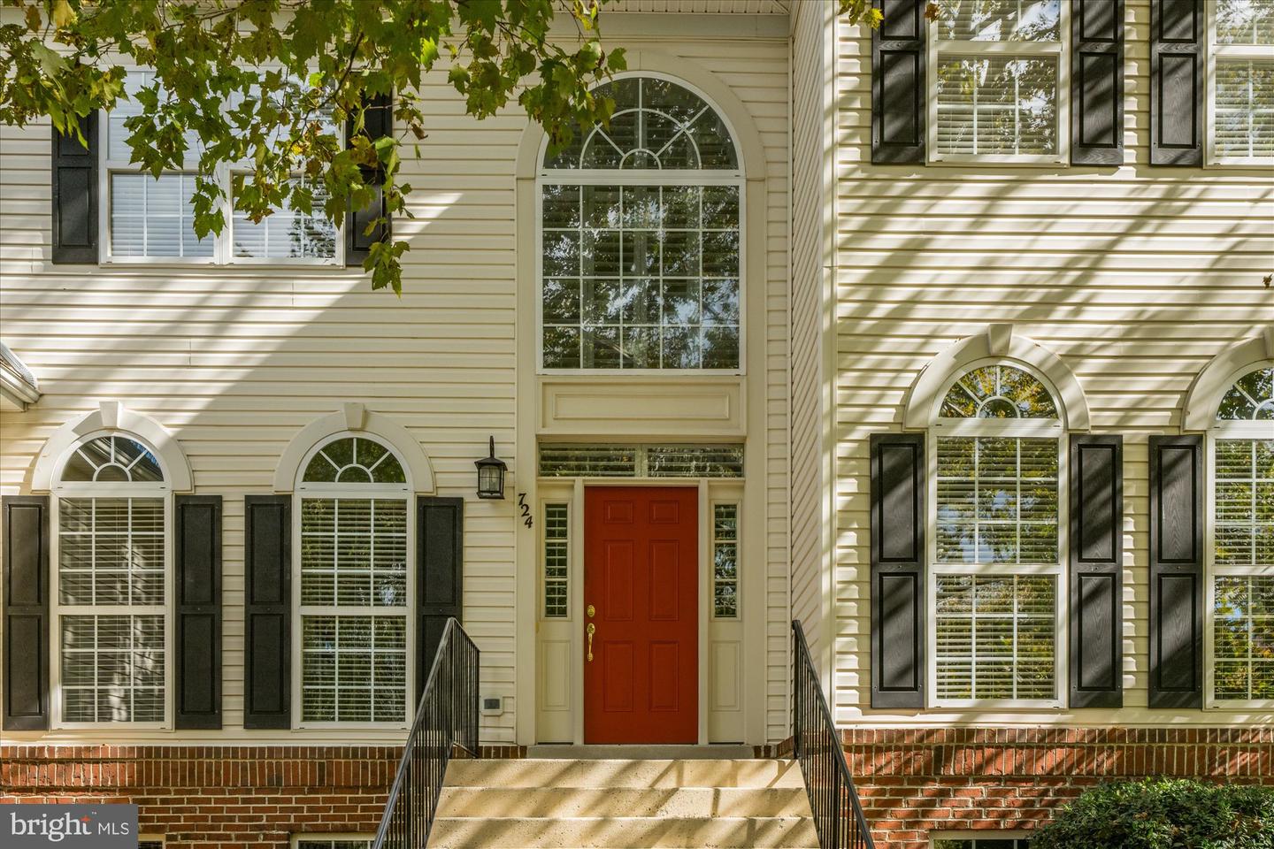 724 GODFREY CT SE, LEESBURG, Virginia 20175, 5 Bedrooms Bedrooms, ,3 BathroomsBathrooms,Residential,For sale,724 GODFREY CT SE,VALO2109788 MLS # VALO2109788 724 GODFREY CT SE, LEESBURG, Virginia 20175, 5 Bedrooms Bedrooms, ,3 BathroomsBathrooms,Residential,For sale,724 GODFREY CT SE,VALO2109788 MLS # VALO2109788