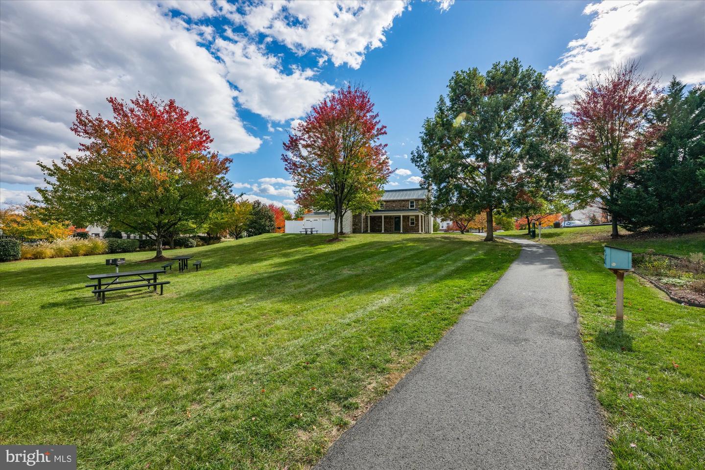 724 GODFREY CT SE, LEESBURG, Virginia 20175, 5 Bedrooms Bedrooms, ,3 BathroomsBathrooms,Residential,For sale,724 GODFREY CT SE,VALO2109788 MLS # VALO2109788 724 GODFREY CT SE, LEESBURG, Virginia 20175, 5 Bedrooms Bedrooms, ,3 BathroomsBathrooms,Residential,For sale,724 GODFREY CT SE,VALO2109788 MLS # VALO2109788