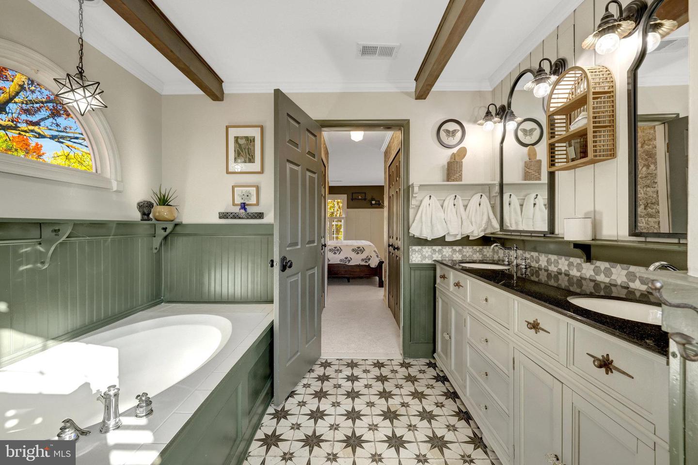 17431 ALDERSHOT PL, PURCELLVILLE, Virginia 20132, 4 Bedrooms Bedrooms, ,2 BathroomsBathrooms,Residential,For sale,17431 ALDERSHOT PL,VALO2109794 MLS # VALO2109794 17431 ALDERSHOT PL, PURCELLVILLE, Virginia 20132, 4 Bedrooms Bedrooms, ,2 BathroomsBathrooms,Residential,For sale,17431 ALDERSHOT PL,VALO2109794 MLS # VALO2109794