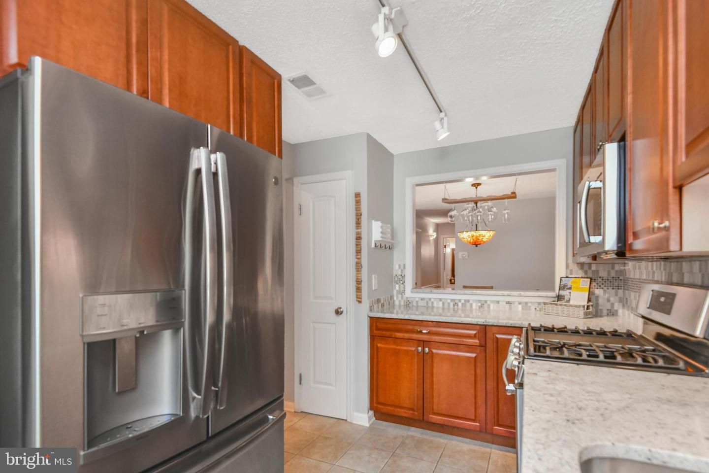 10002 OAKTON TERRACE RD, OAKTON, Virginia 22124, 1 Bedroom Bedrooms, ,1 BathroomBathrooms,Residential,For sale,10002 OAKTON TERRACE RD,VAFX2277288 MLS # VAFX2277288 10002 OAKTON TERRACE RD, OAKTON, Virginia 22124, 1 Bedroom Bedrooms, ,1 BathroomBathrooms,Residential,For sale,10002 OAKTON TERRACE RD,VAFX2277288 MLS # VAFX2277288