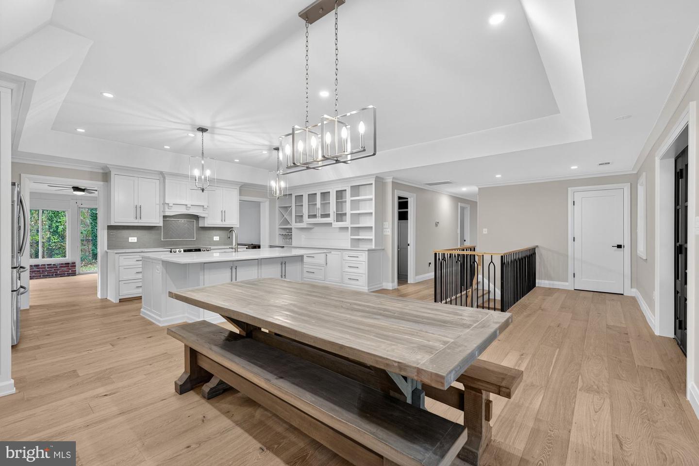 2501 EASIE ST, OAKTON, Virginia 22124, 4 Bedrooms Bedrooms, ,3 BathroomsBathrooms,Residential,For sale,2501 EASIE ST,VAFX2276682 MLS # VAFX2276682