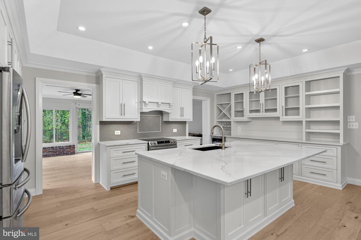 2501 EASIE ST, OAKTON, Virginia 22124, 4 Bedrooms Bedrooms, ,3 BathroomsBathrooms,Residential,For sale,2501 EASIE ST,VAFX2276682 MLS # VAFX2276682