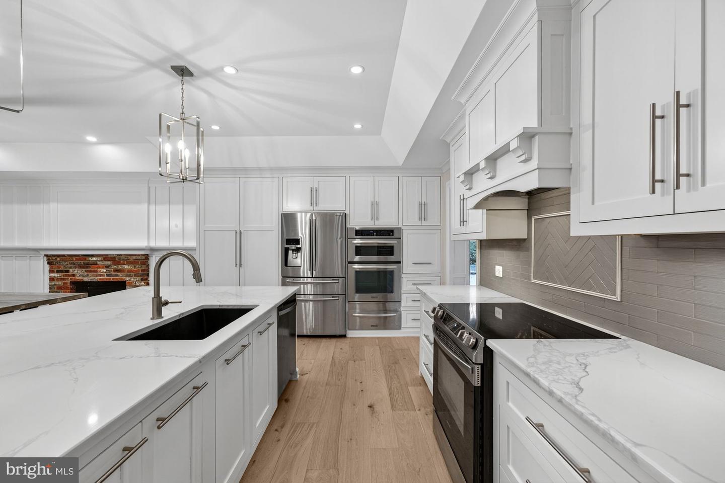 2501 EASIE ST, OAKTON, Virginia 22124, 4 Bedrooms Bedrooms, ,3 BathroomsBathrooms,Residential,For sale,2501 EASIE ST,VAFX2276682 MLS # VAFX2276682