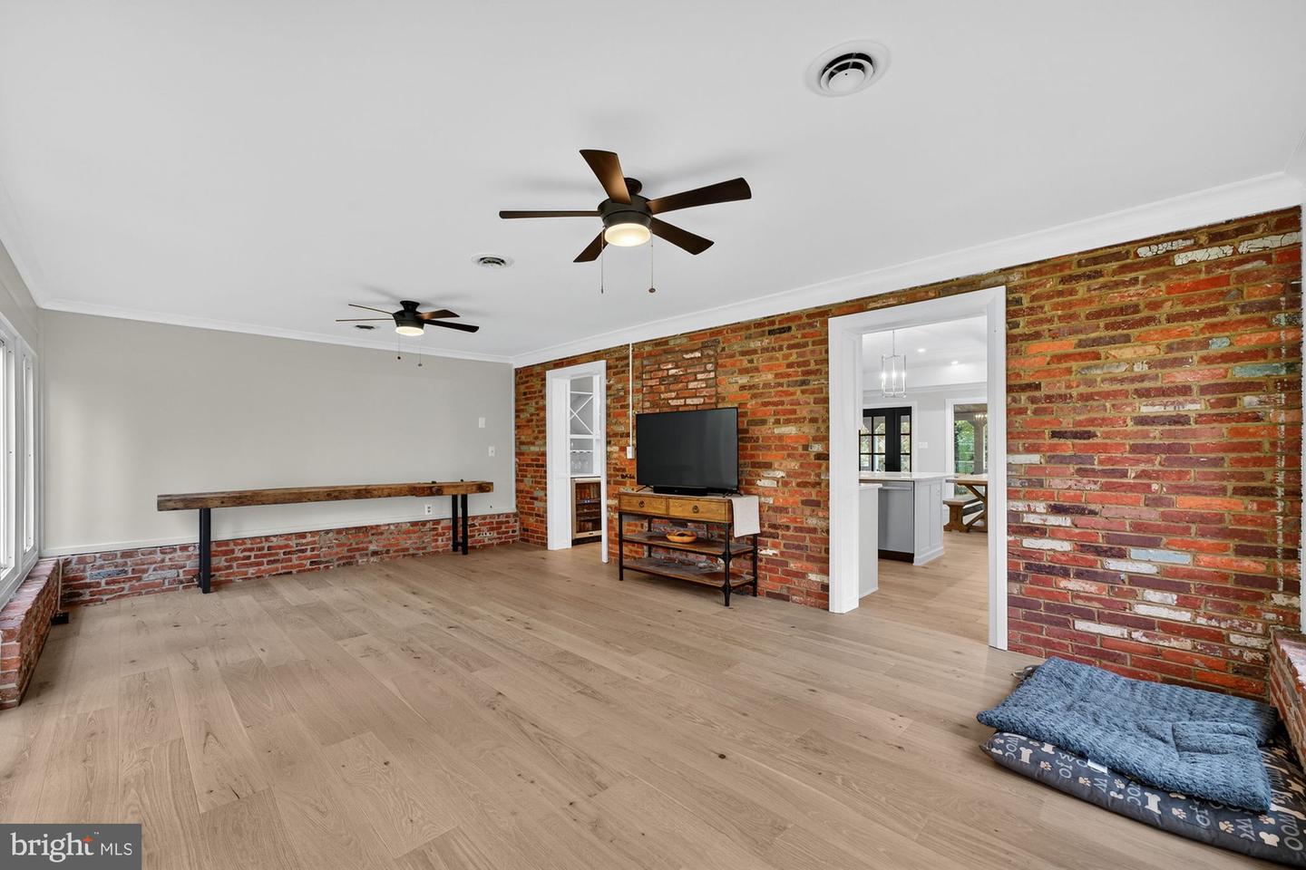 2501 EASIE ST, OAKTON, Virginia 22124, 4 Bedrooms Bedrooms, ,3 BathroomsBathrooms,Residential,For sale,2501 EASIE ST,VAFX2276682 MLS # VAFX2276682